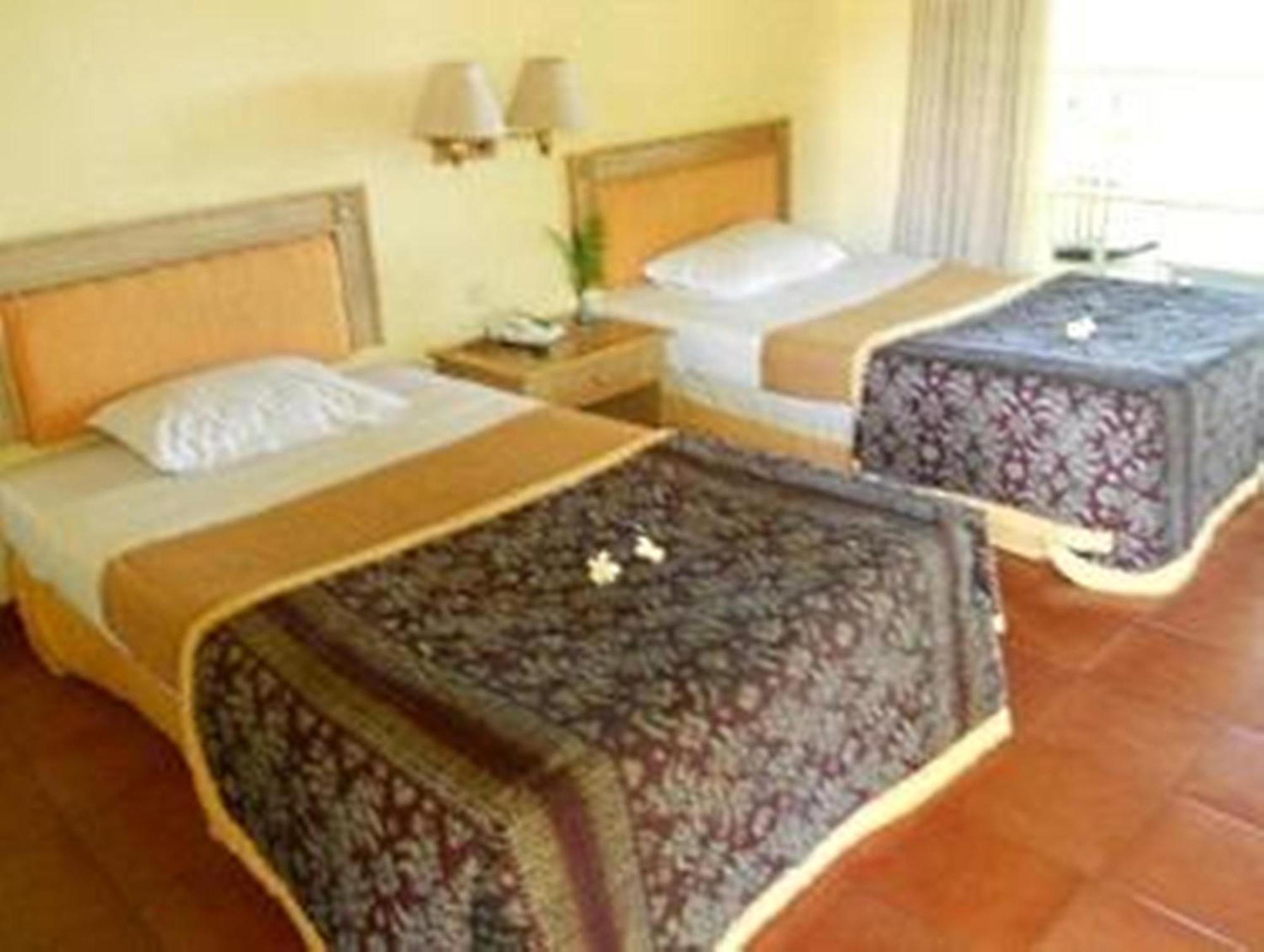 Bali Lovina Beach Cottages Buleleng Exterior foto