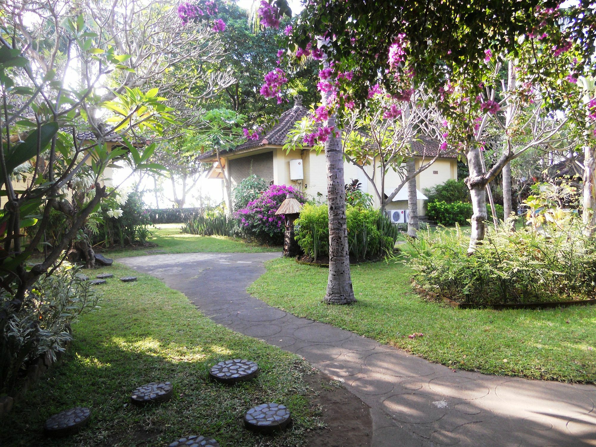 Bali Lovina Beach Cottages Buleleng Exterior foto